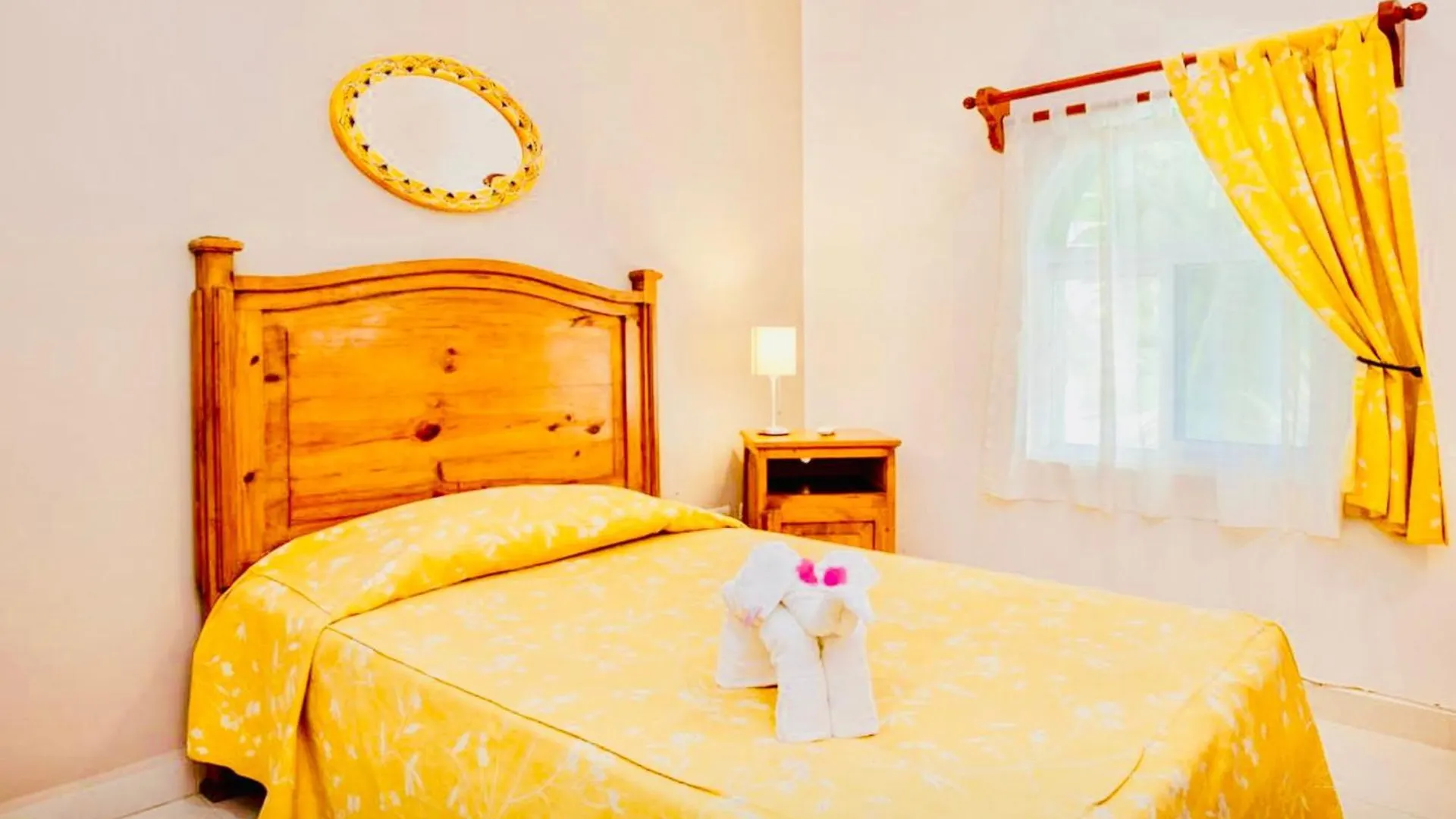 Deluxe Family Room E8 Dolce Vita Caribe B&B Playa del Carmen Guest house