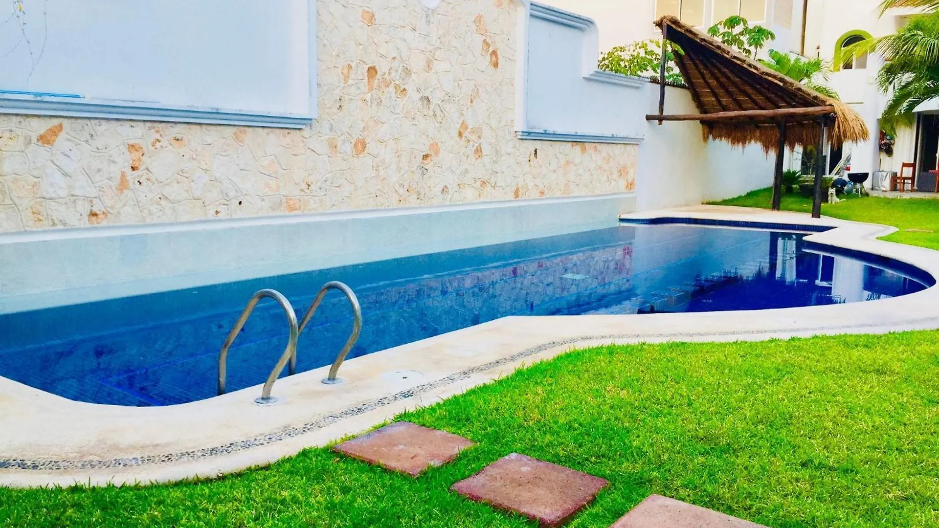 Deluxe Family Room E8 Dolce Vita Caribe B&B Playa del Carmen Guest house